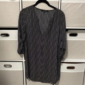 19 Cooper Black and White Long Sleeve Dress